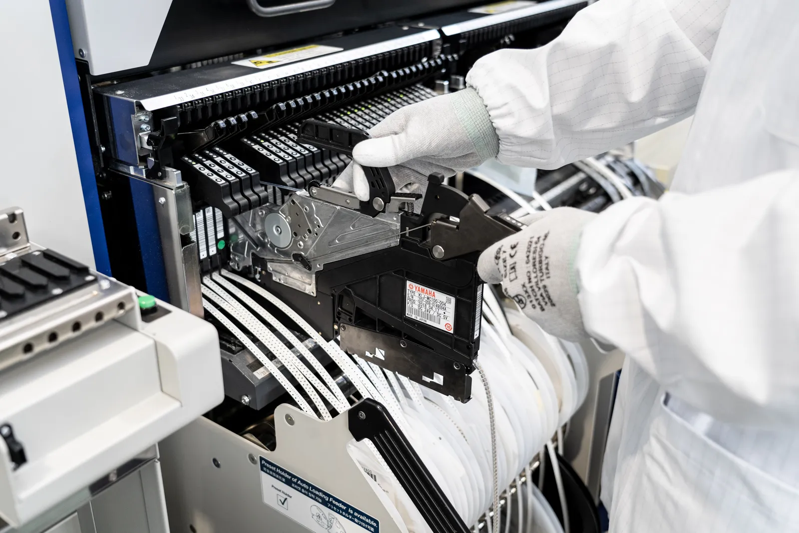 Assemblaggio schede elettroniche per piccoli e medi lotti
